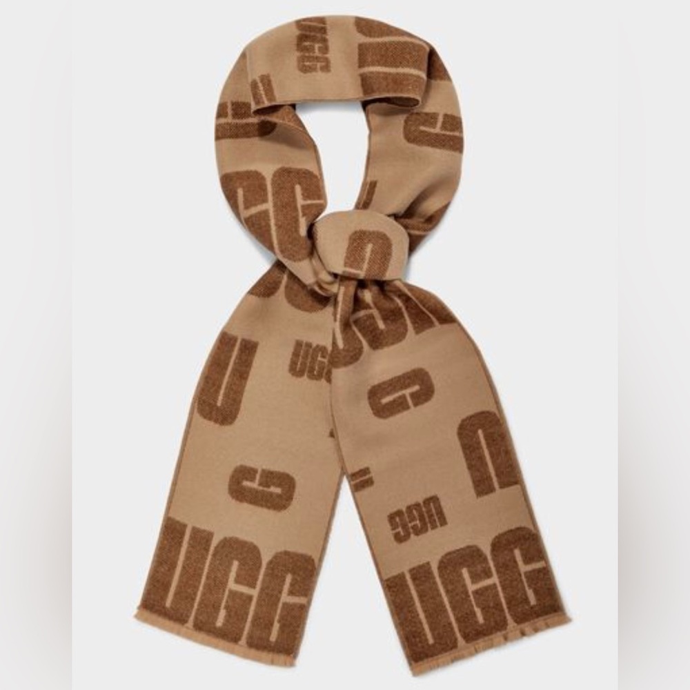 UGG
Knit Logo Scarf
